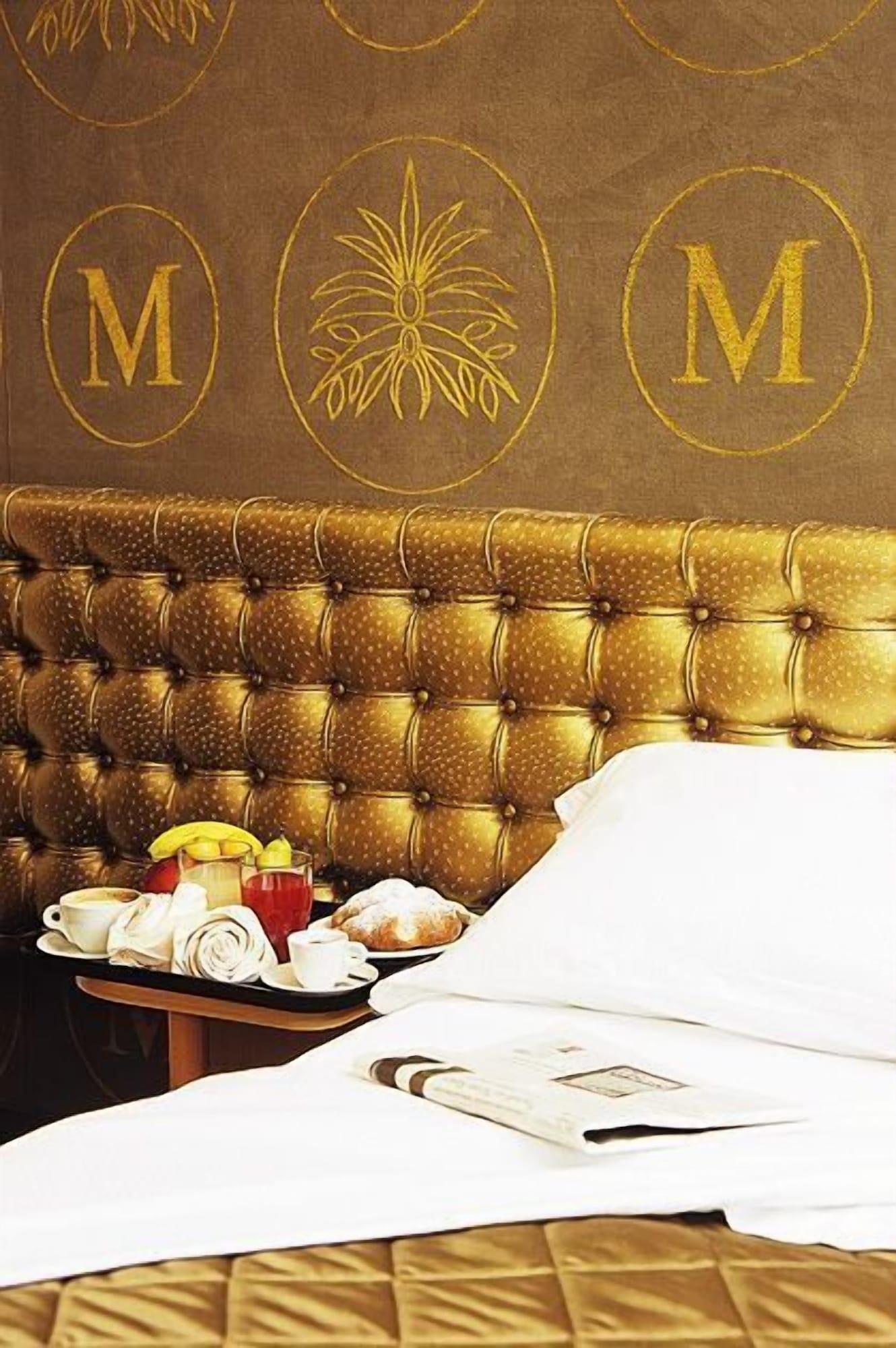 M Glamour Hotel Габиче Маре Екстериор снимка