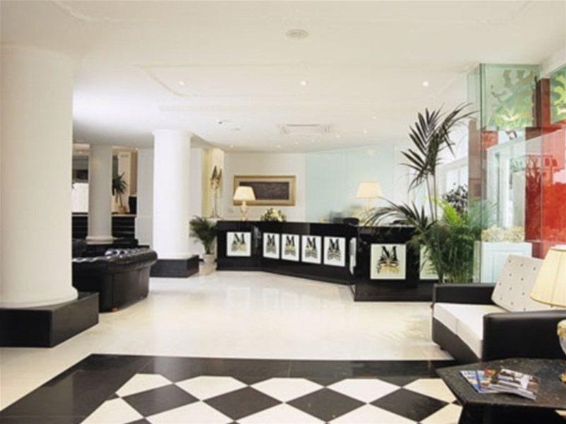 M Glamour Hotel Габиче Маре Екстериор снимка